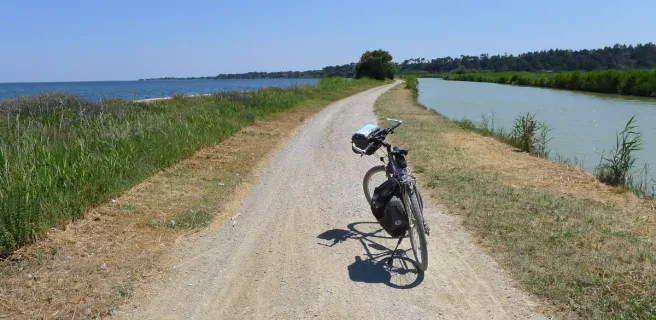 Le Canal de la Robine à vélo : Narbonne / Port-la-Nouvelle